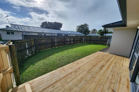Photo of property in 1/14 Nerissa Place, Randwick Park, Auckland, 2105