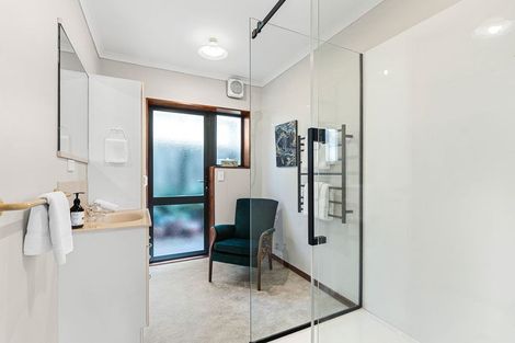 Photo of property in 3b Barrett Street, Westown, New Plymouth, 4310