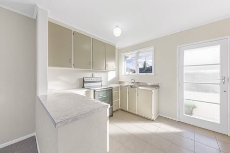 Photo of property in 3/222 Edmonton Road, Te Atatu South, Auckland, 0610