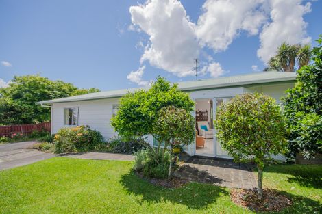 Photo of property in 3/91 Lynwood Road, New Lynn, Auckland, 0600