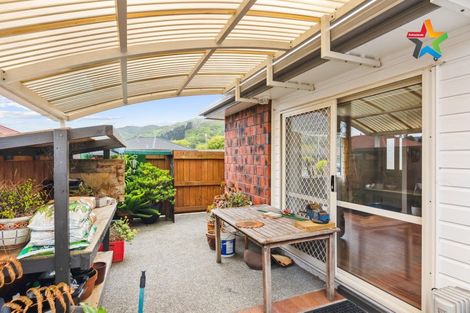 Photo of property in 21 Woodland Mews, Wainuiomata, Lower Hutt, 5014