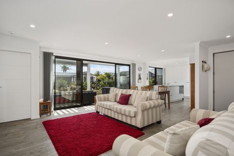 Photo of property in 6 Huanui Close, Papamoa Beach, Papamoa, 3118