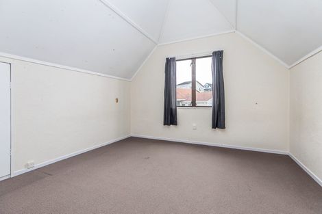 Photo of property in 2/24 Thalia Place, Totara Vale, Auckland, 0629