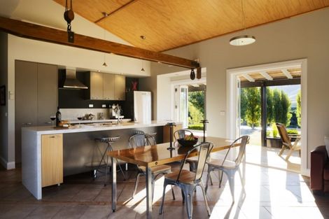 Photo of property in 918 Ponatahi Road, Martinborough, Carterton, 5792