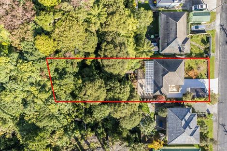 Photo of property in 27 Sunny Grove, Wainuiomata, Lower Hutt, 5014