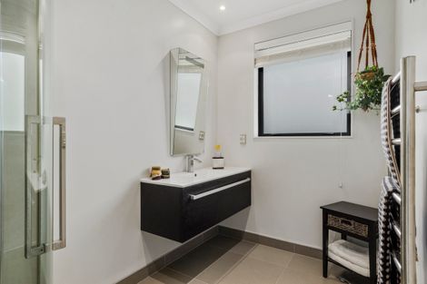 Photo of property in 182 Mangatawhiri Road, Omaha, Warkworth, 0986