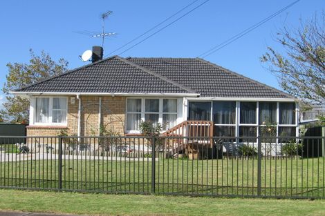 Photo of property in 4 Crown Crescent, Otara, Auckland, 2023