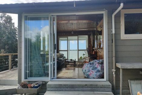 Photo of property in 349 Pukehina Parade, Pukehina, Te Puke, 3189