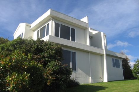 Photo of property in 18 Molyneux Close, Whitby, Porirua, 5024