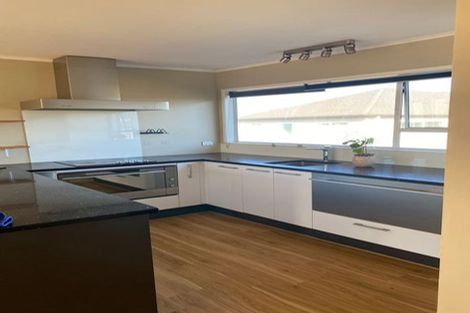 Photo of property in 9 Andrew Road, Howick, Auckland, 2010