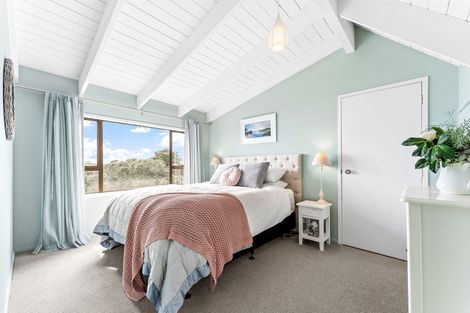 Photo of property in 25 Rangimaarie Crescent, Snells Beach, 0920