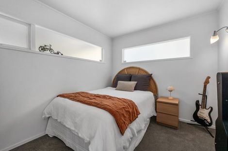 Photo of property in 24 Bridge View Road, Birkenhead, Auckland, 0626