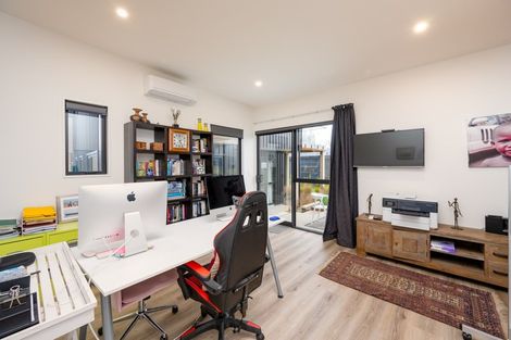 Photo of property in 9 Barclay Place, Wanaka, 9305