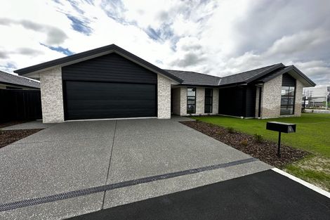 Photo of property in 4 Eileen Way, Rolleston, 7615