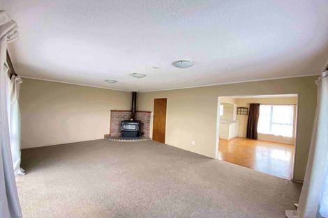 Photo of property in 20 Arahanga Grove, Maupuia, Wellington, 6022