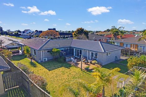 Photo of property in 9 Dalton Drive, Papamoa Beach, Papamoa, 3118