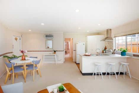 Photo of property in 42a Pinedale Parade, Milson, Palmerston North, 4414