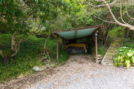 Photo of property in 1974 Queen Charlotte Drive, Momorangi Bay, Picton, 7281