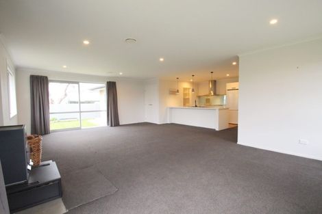 Photo of property in 33 Huron Street, East Gore, Gore, 9710