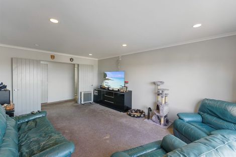 Photo of property in 5 Mohua Street, Waikanae, 5036