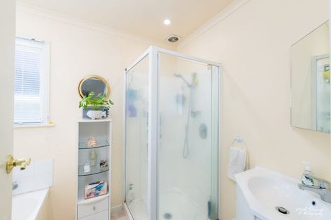 Photo of property in 6 Ardal Grove, Tirohanga, Lower Hutt, 5010