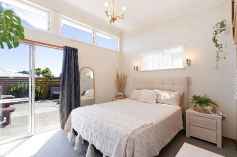 Photo of property in 8 Royal Place, Levin, 5510