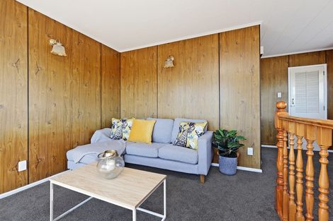 Photo of property in 13 Spriggs Crescent, Greenmeadows, Napier, 4112