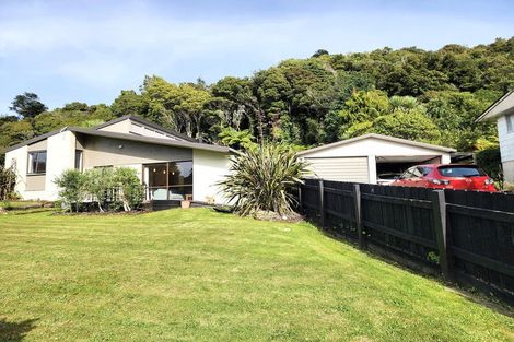 Photo of property in 32 Power Road, Karoro, Greymouth, 7805