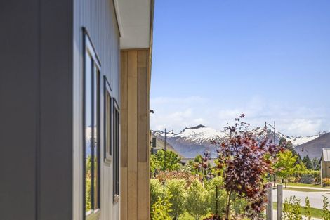 Photo of property in 26 Deans Drive, Wanaka, 9382