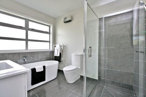 Photo of property in 8 Hikanui Drive, Havelock North, 4130