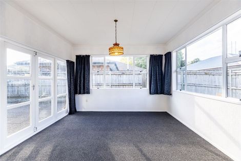 Photo of property in 2 Patea Place, Terrace End, Palmerston North, 4410