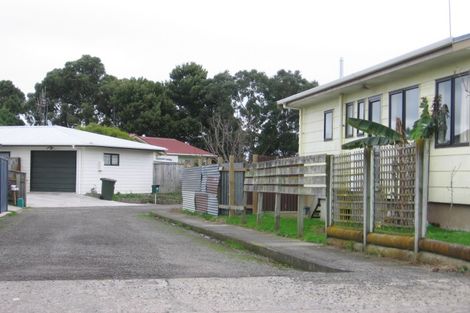 Photo of property in 95 Hillcrest Drive, Kelvin Grove, Palmerston North, 4414