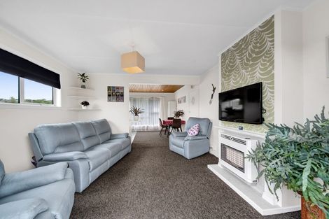 Photo of property in 2 Newlyn Place, Welbourn, New Plymouth, 4312