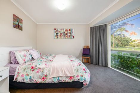 Photo of property in 120 Buscomb Avenue, Henderson, Auckland, 0610