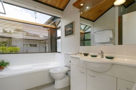 Photo of property in 10 Hawai Street, Two Mile Bay, Taupo, 3330