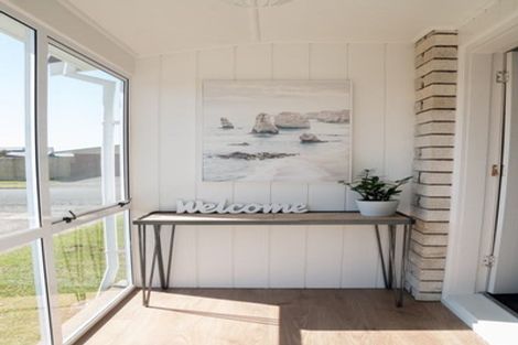 Photo of property in 4 Linklater Avenue, Bellevue, Tauranga, 3110