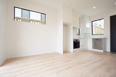 Photo of property in 3/22 Takapu Street, Henderson, Auckland, 0612