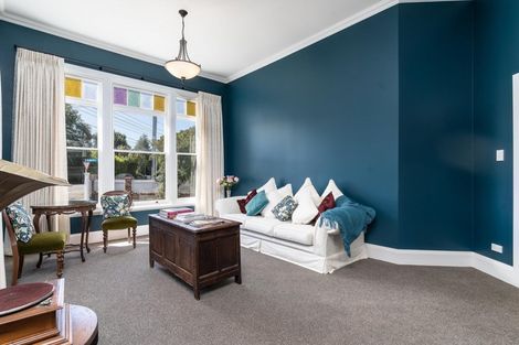 Photo of property in 260-262 High Street North, Carterton, 5713