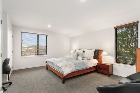 Photo of property in 128 Hamilton Avenue, Ilam, Christchurch, 8041