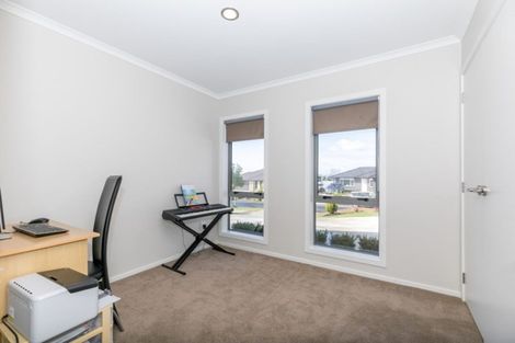 Photo of property in 22 Patatee Terrace, Baverstock, Hamilton, 3200