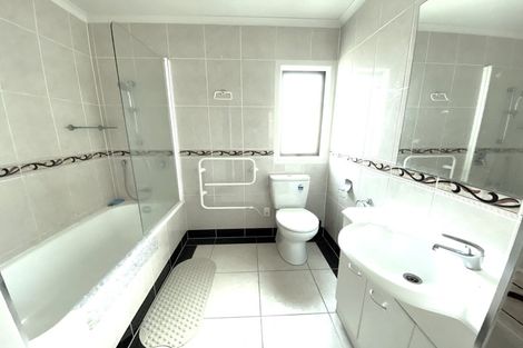 Photo of property in 78 Huntington Drive, Huntington Park, Auckland, 2013