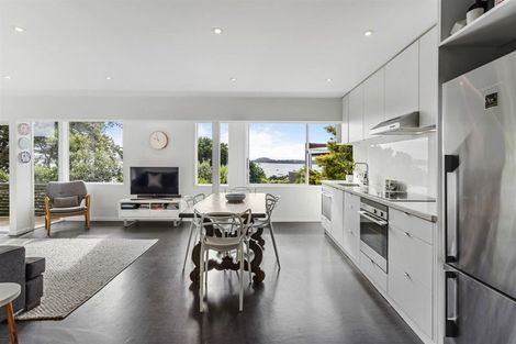 Photo of property in 3/73 Princes Street, Northcote Point, Auckland, 0627