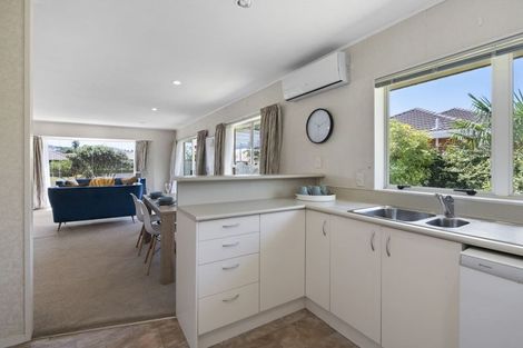 Photo of property in 196 Lakeside Drive, Orewa, 0931