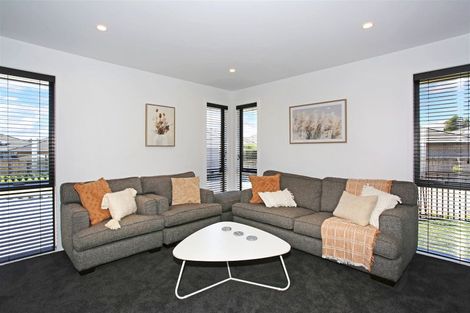 Photo of property in 3 Abernethy Way, Patumahoe, Pukekohe, 2679