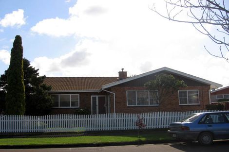 Photo of property in 15 Anglesey Place, Awapuni, Palmerston North, 4412