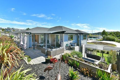 Photo of property in 63 Pinecrest Drive, Gulf Harbour, Whangaparaoa, 0930