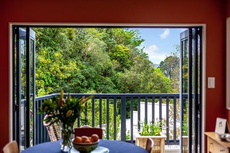 Photo of property in 15 Bank Road, Northland, Wellington, 6012