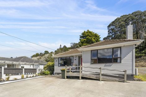 Photo of property in 10 Dover Road, Wainuiomata, Lower Hutt, 5014