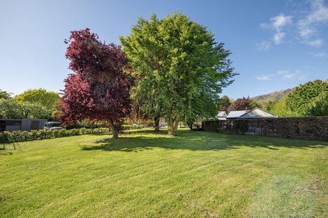 Photo of property in 18 Heuchan Lane, Wanaka, 9305