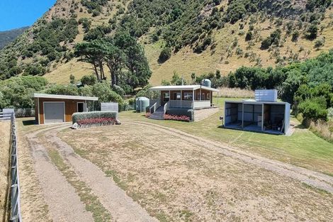 Photo of property in 402 Tora Farm Settlement Road, Tora, Martinborough, 5782
